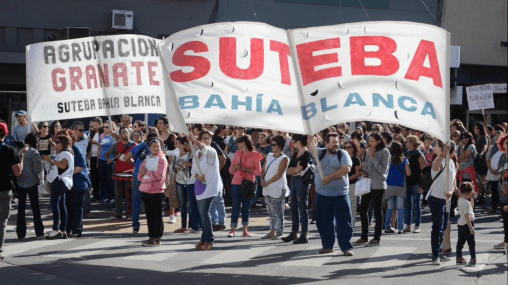 3956-el-debate-de-la-presencialidad-en-la-asamblea-suteba-bahia-blanca